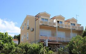 Charlie Apartments